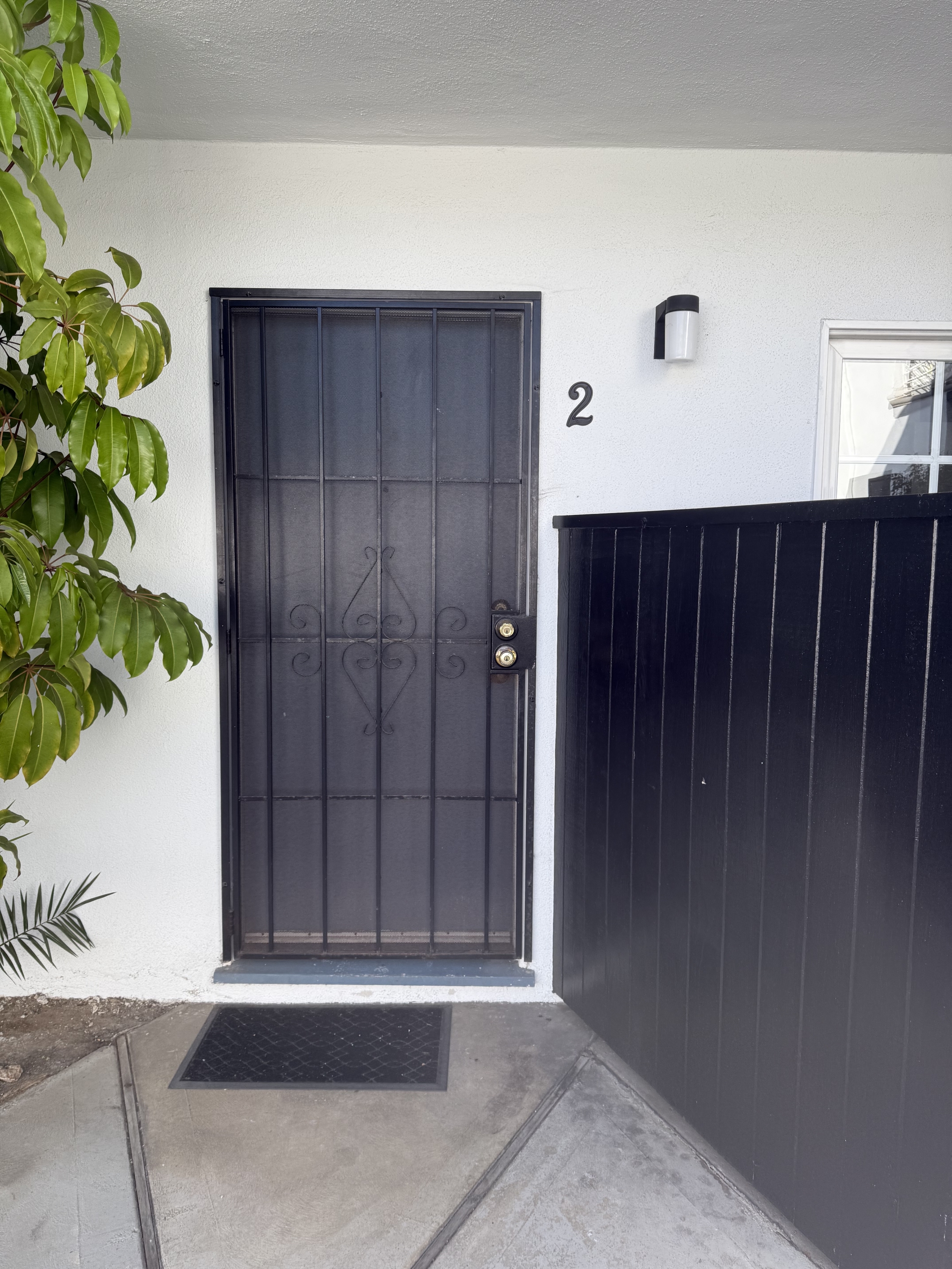 405 Corona Del Mar - 02