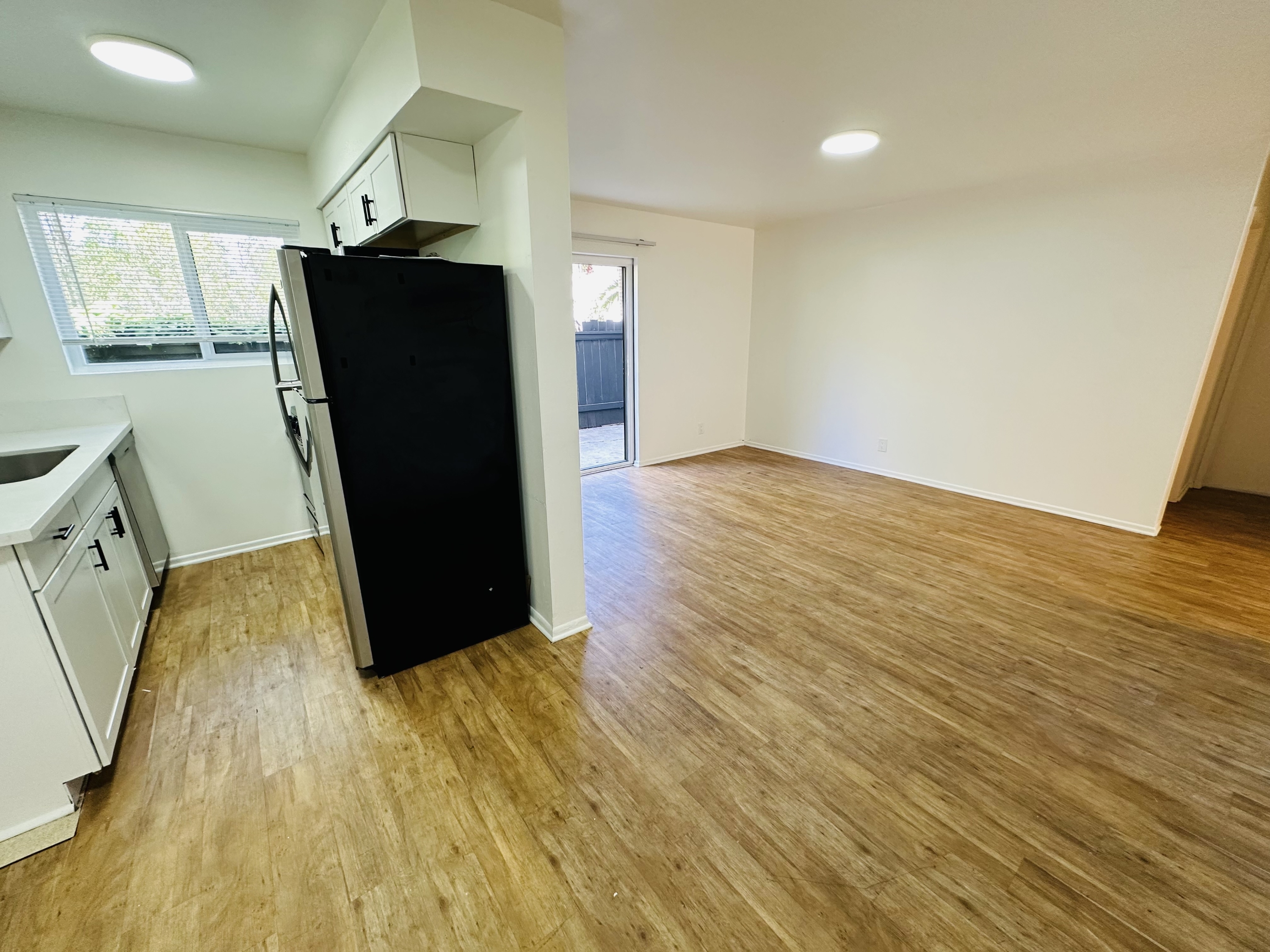 201 Ladera Street - 03