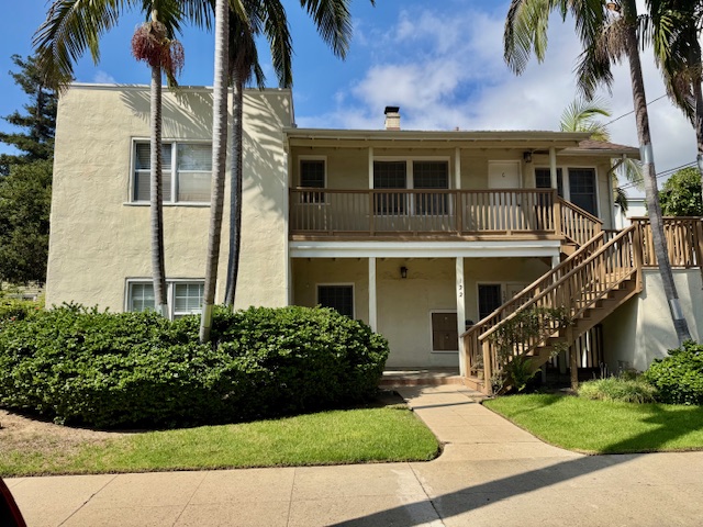 122 West Valerio Street - B