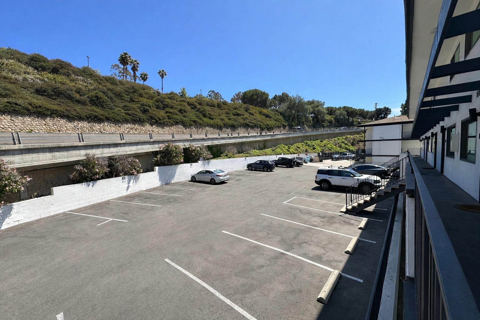 201 Ladera Street - 03