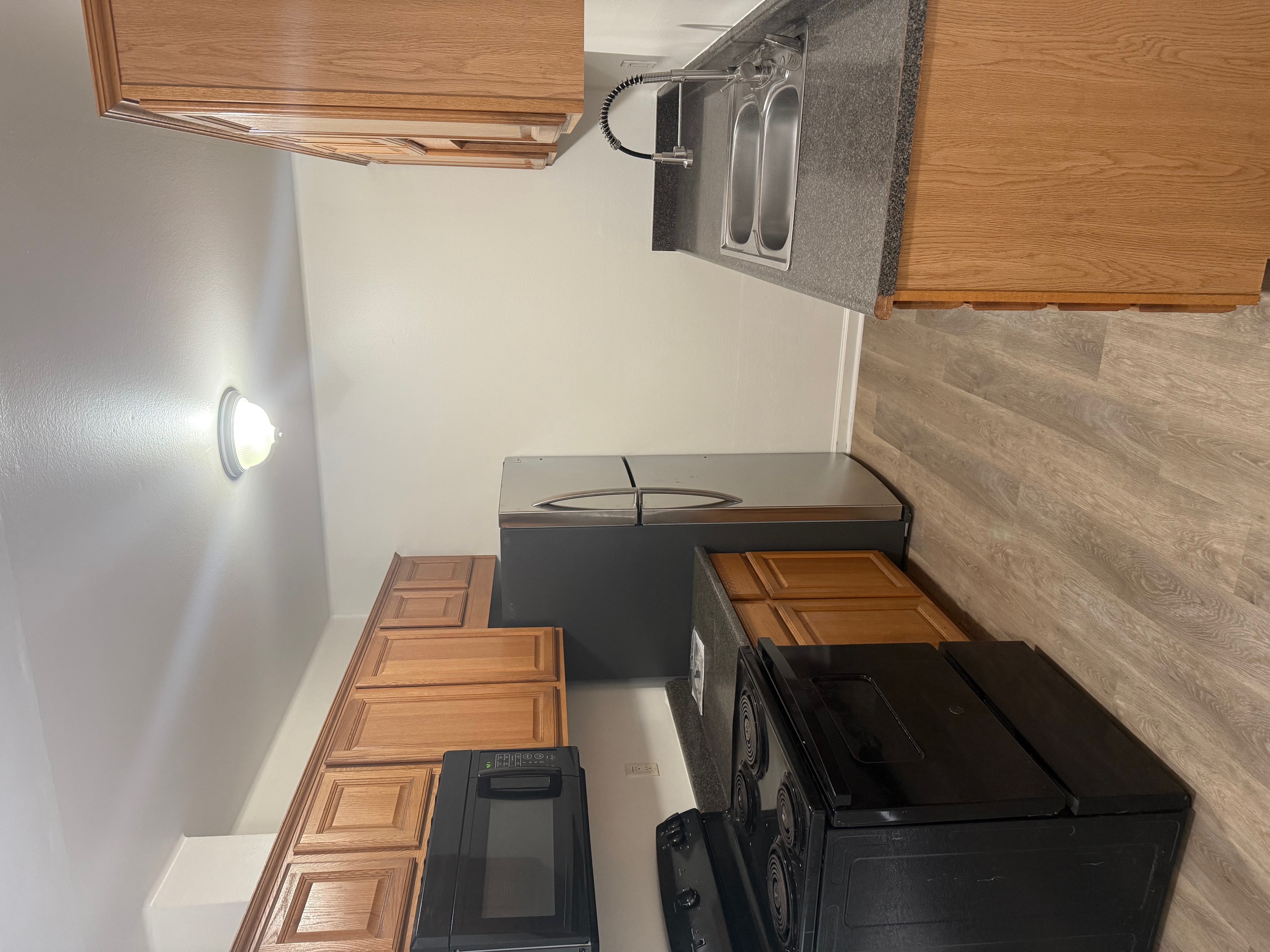 2126 Castillo St - 8