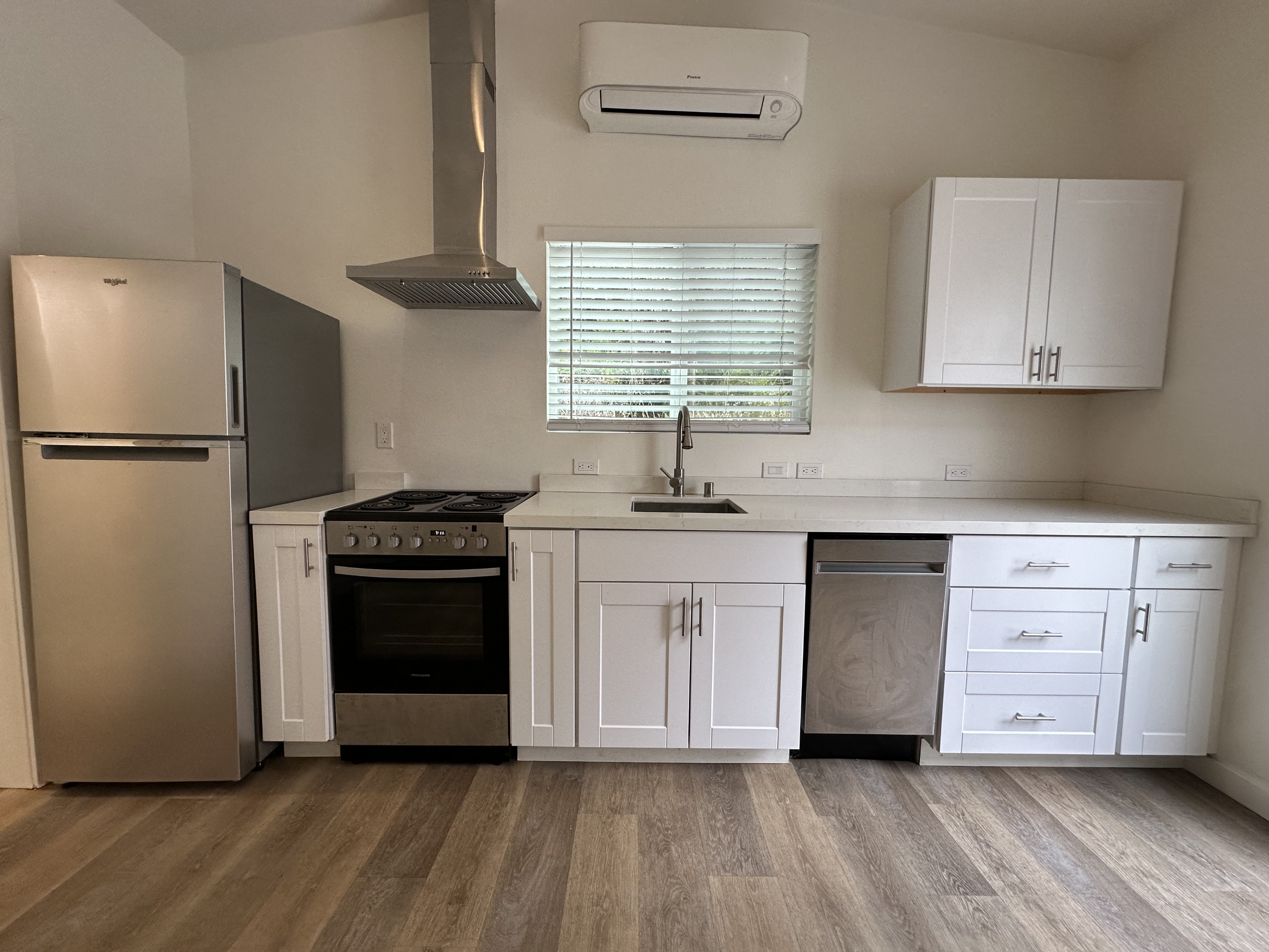 2418 Calle Real - D