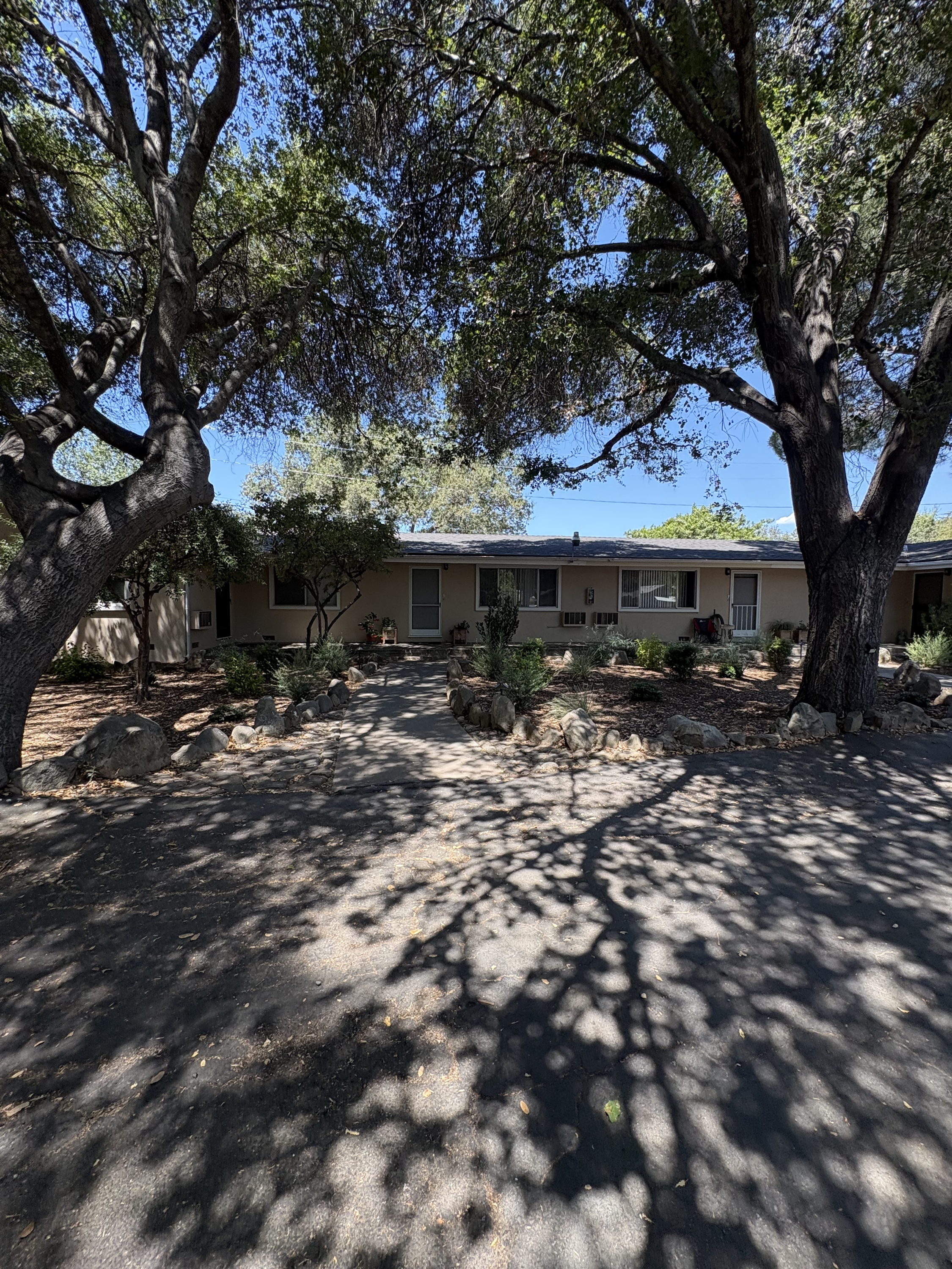 601 Grand Avenue - H