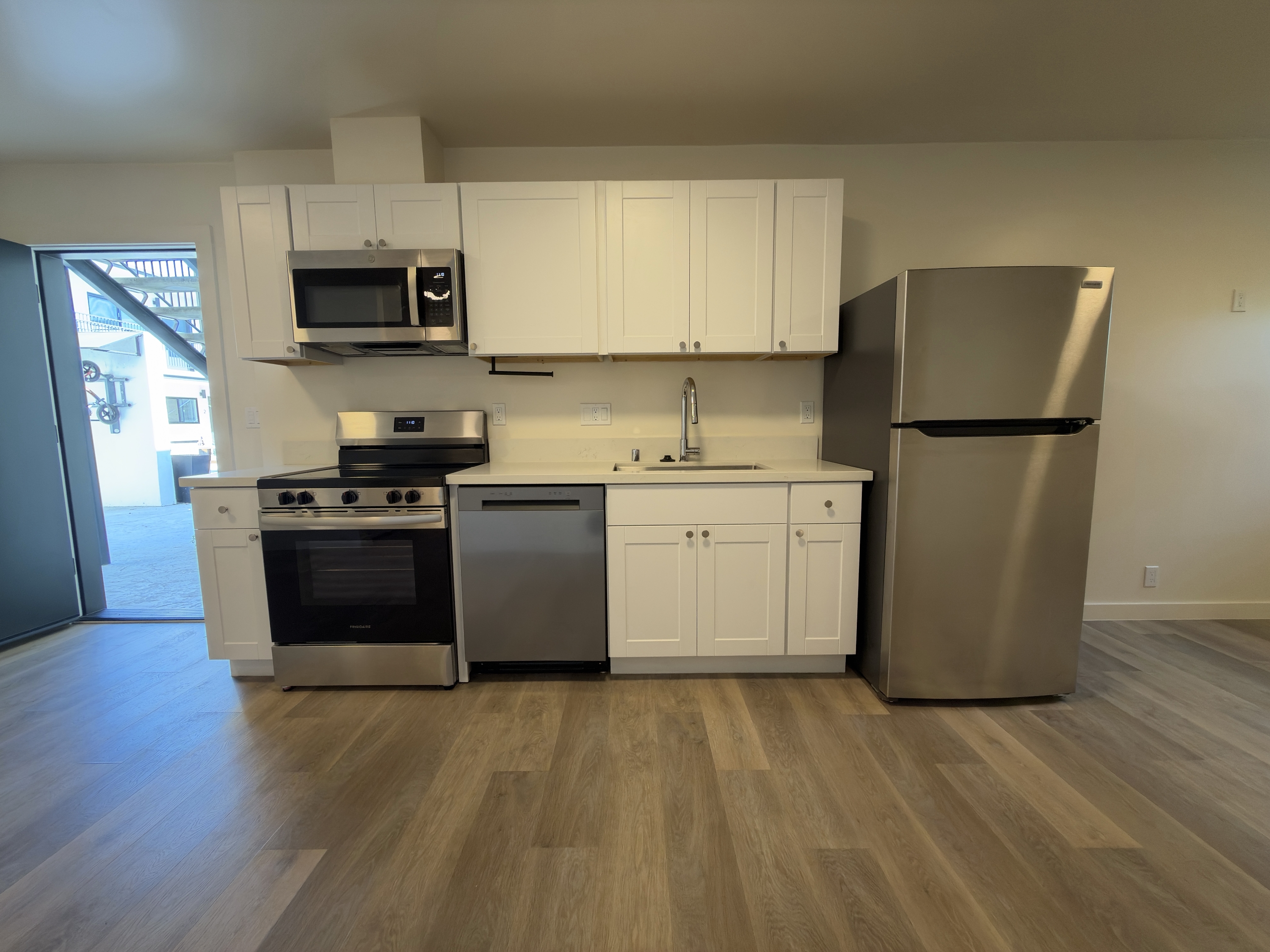 111 North La Cumbre Road - 21